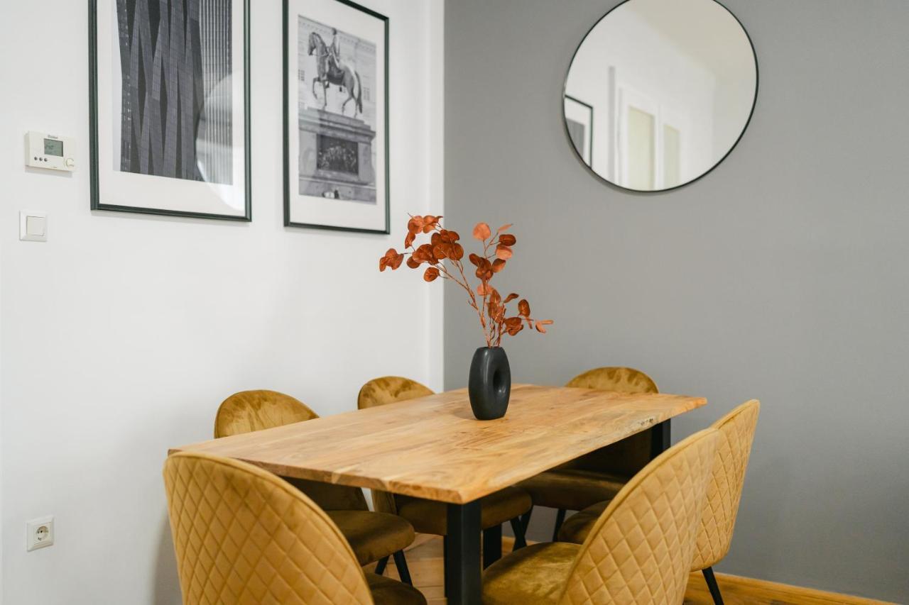 Cozy Apt Perfect For 4-6 Tv Metro Self-Checkin ウィーン エクステリア 写真
