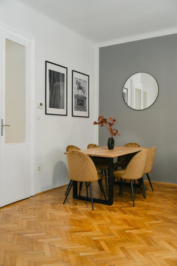 Cozy Apt Perfect For 4-6 Tv Metro Self-Checkin ウィーン エクステリア 写真
