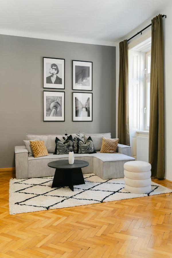 Cozy Apt Perfect For 4-6 Tv Metro Self-Checkin ウィーン エクステリア 写真